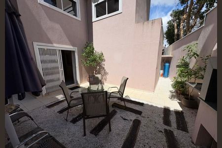 13_photo/94dce6b207.0dba02f6e03a3679-ATLAS-e00a9d0a-7652-4ad3-a233-8e0e004602a3.jpg de casa de condomínio à venda com 4 quartos, 219m² em Bom Retiro, Curitiba