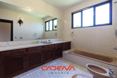 21_photo/94dce6b219.131c711fc740dfc3-ATLAS-919d172e-e9a5-4073-b2dc-c1f5c3a5579c.jpg de casa à venda com 4 quartos, 2260m² em Bom Retiro, Curitiba