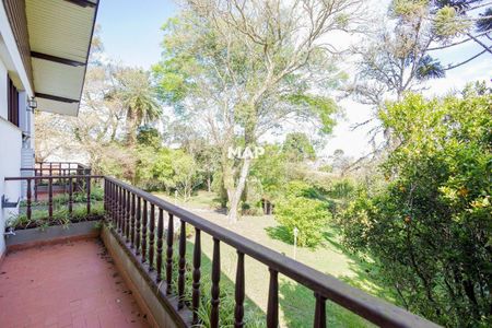 9_photo/94dce6b219.131c711fc740dfc3-ATLAS-a3c8e8a5-8b5a-4e8c-9433-ea8e438ade29.jpg de casa à venda com 5 quartos, 647m² em Bom Retiro, Curitiba