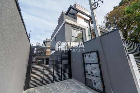 11_photo/94dce6b227.ac59da683d20aab1-ATLAS-b26cc944-93f6-41bb-abec-1e2ac72fb539.jpg de casa à venda com 0 quarto, 183m² em Bom Retiro, Curitiba