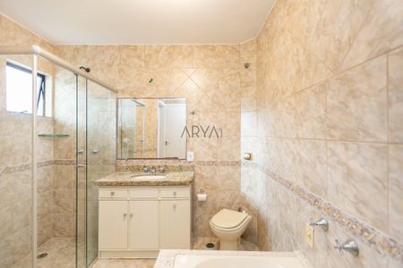 24_photo/94dce6b249.5d5504f6aa19afc8-ATLAS-c1e4b952-4f4e-4628-85c5-dc165da819a6.jpg de casa à venda com 3 quartos, 378m² em Mercês, Curitiba