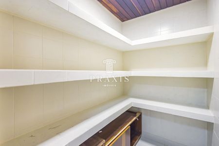 47_photo/94dce6b26d.23768ecd2345819f-ATLAS-54023dcc-b3f1-4876-b5cf-48a957ba33a9.jpg de casa para alugar com 4 quartos, 445m² em Bom Retiro, Curitiba