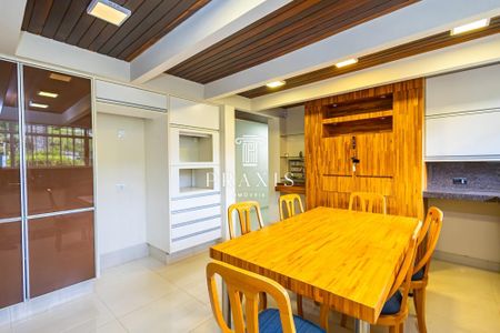 45_photo/94dce6b26d.23768ecd2345819f-ATLAS-860eacfb-cdbe-4050-979d-77b8c8c306f6.jpg de casa para alugar com 4 quartos, 445m² em Bom Retiro, Curitiba