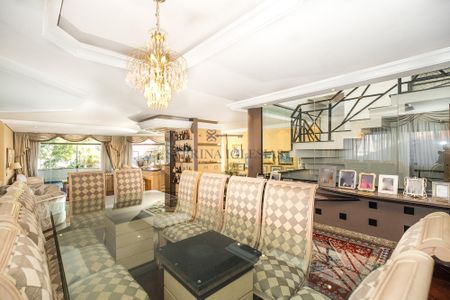 5_photo/94dce6b2b3.2589b1fd00b31c34-ATLAS-1a5e6325-00a2-466a-bef9-34b3c4753ae5.jpg de casa à venda com 5 quartos, 768m² em Vista Alegre, Curitiba