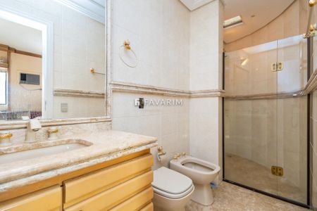 49_photo/94dce6b2b3.2589b1fd00b31c34-ATLAS-aa624b8a-e670-455a-a88b-8e85d739c12e.jpg de casa à venda com 5 quartos, 768m² em Vista Alegre, Curitiba