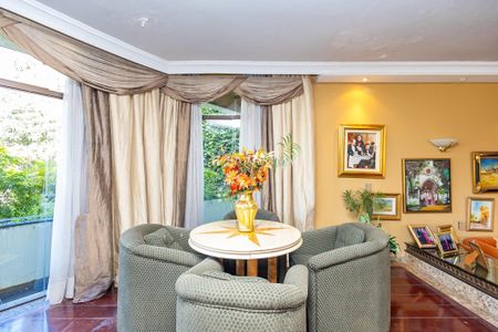 19_photo/94dce6b2b3.2589b1fd00b31c34-ATLAS-e8b074f7-616d-405a-b1e6-5b61c74df9c9.jpg de casa à venda com 5 quartos, 768m² em Vista Alegre, Curitiba