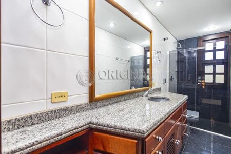 28_photo/94dce6b315.3c20d05746a6d1b7-ATLAS-b28f20f5-251e-4752-af7f-06110f0591b3.jpg de casa à venda com 5 quartos, 455m² em Bom Retiro, Curitiba