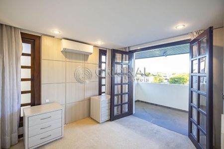 33_photo/94dce6b315.3c20d05746a6d1b7-ATLAS-bfba0ead-6278-4c9d-8f1c-50fe79a72d9e.jpg de casa à venda com 5 quartos, 455m² em Bom Retiro, Curitiba