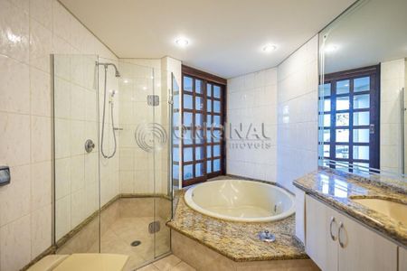 38_photo/94dce6b315.3c20d05746a6d1b7-ATLAS-cfc3012d-20a6-4b70-90ec-75e6bfed41c5.jpg de casa à venda com 5 quartos, 455m² em Bom Retiro, Curitiba