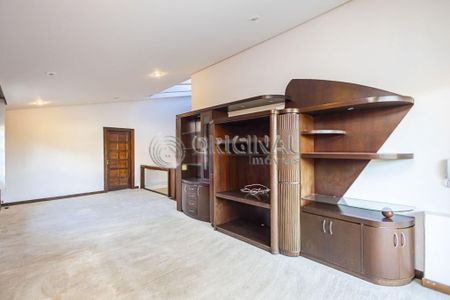21_photo/94dce6b315.3c20d05746a6d1b7-ATLAS-d0aeb5f2-37d3-47c5-87b3-dcbda4e4ceb2.jpg de casa à venda com 5 quartos, 455m² em Bom Retiro, Curitiba