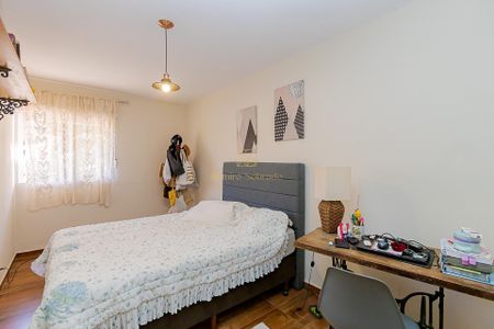 2_photo/94dce6b323.c0bea4b5ffc17265-ATLAS-548562cc-e1f7-4ebd-9476-1bfd052f72e5.jpg de casa à venda com 3 quartos, 315m² em Bom Retiro, Curitiba