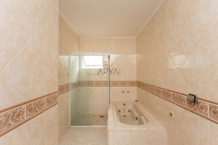 2_photo/94dce6b3b3.9e8826600a2f05bd-ATLAS-0b4dada3-9378-4d00-a7ce-9c3938e94828.jpg de casa à venda com 4 quartos, 191m² em Bom Retiro, Curitiba