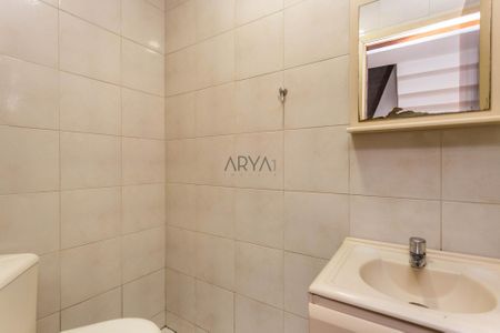 10_photo/94dce6b3b3.9e8826600a2f05bd-ATLAS-29f09ba9-3ffa-44b8-aa7e-cb13bab737bf.jpg de casa à venda com 4 quartos, 191m² em Bom Retiro, Curitiba