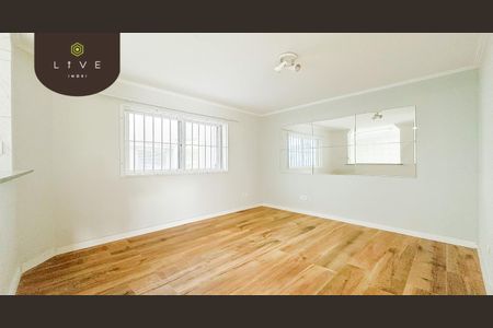 5_photo/94dce6b3b3.9e8826600a2f05bd-ATLAS-319d4b9b-a3f2-45d3-aba4-c1838e8c4fb5.jpg de casa à venda com 4 quartos, 191m² em Bom Retiro, Curitiba