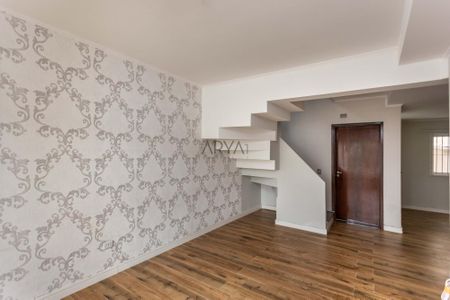 7_photo/94dce6b3b3.9e8826600a2f05bd-ATLAS-539d1158-0036-44df-a6b3-1a7e5cda618d.jpg de casa à venda com 4 quartos, 191m² em Bom Retiro, Curitiba