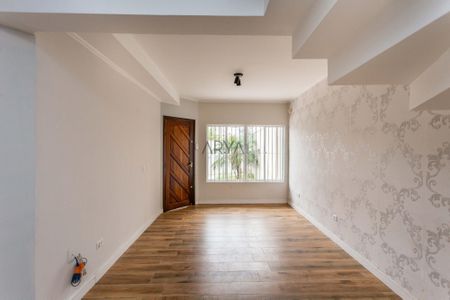 8_photo/94dce6b3b3.9e8826600a2f05bd-ATLAS-d0464d35-68fe-490f-bc9c-d005dcaac96d.jpg de casa à venda com 4 quartos, 191m² em Bom Retiro, Curitiba