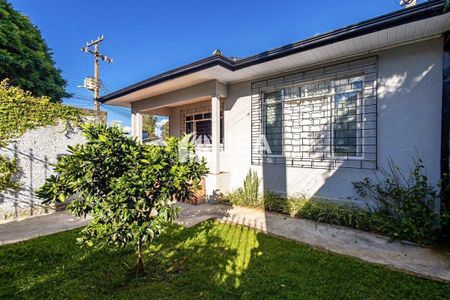 2_photo/94dce6b3bd.cc80a849dbb3670d-ATLAS-02cd7e1b-5e16-493c-9dab-3f9dece0e1ec.jpg de casa à venda com 3 quartos, 159m² em Pilarzinho, Curitiba