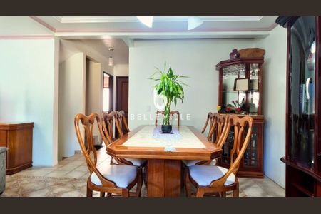 6_photo/94dce6b3f5.0abb473e952761da-ATLAS-6dd540ea-ae4f-4e13-9635-2a796ed846c5.jpg de casa à venda com 4 quartos, 263m² em Pilarzinho, Curitiba