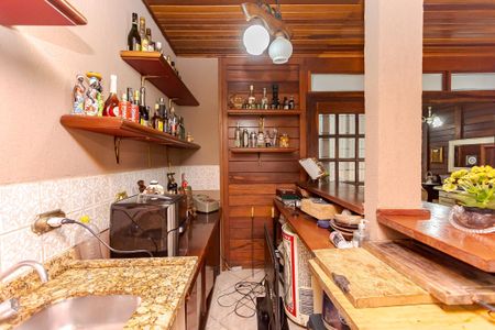 7_photo/94dce6b3f9.56b0b9fb92022c5f-ATLAS-d005d14b-2072-4531-9a2d-32d95e3b7eda.jpg de casa à venda com 3 quartos, 252m² em Pilarzinho, Curitiba