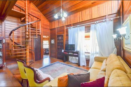 7_photo/94dce6b3f9.cc80a849dbb3670d-ATLAS-3dc28ded-719b-40ac-abe9-ef62c4406551.jpg de casa à venda com 3 quartos, 252m² em Pilarzinho, Curitiba