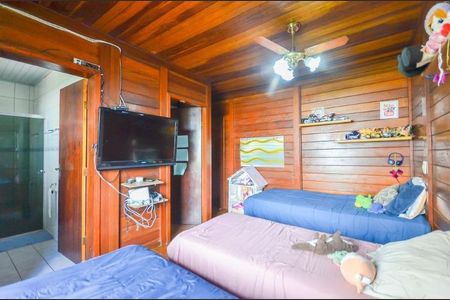 9_photo/94dce6b3f9.cc80a849dbb3670d-ATLAS-4dea01b4-41c2-476f-8511-f53c2c4cfc75.jpg de casa à venda com 3 quartos, 252m² em Pilarzinho, Curitiba