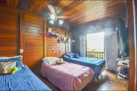 9_photo/94dce6b3f9.cc80a849dbb3670d-ATLAS-6174dfca-ba32-4b4a-9d98-06acaecb3a36.jpg de casa à venda com 3 quartos, 252m² em Pilarzinho, Curitiba