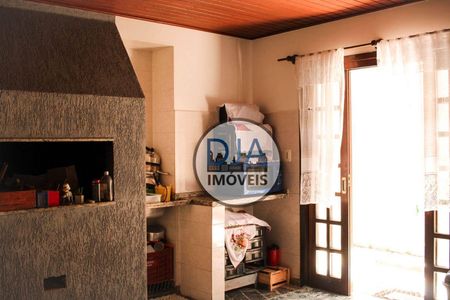 28_photo/94dce6b47d.98319c766f537efd-ATLAS-332f623c-68a9-45f7-be18-e4ea47e98cc8.jpg de casa à venda com 6 quartos, 352m² em Pilarzinho, Curitiba