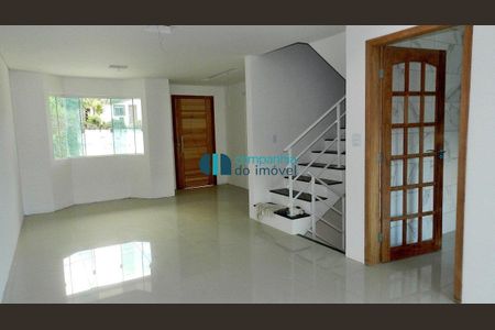 2_photo/94dce6b4c5.8c2ca795ebaebe51-ATLAS-6e57ea0d-8097-4018-81b2-2452a92f08ce.jpg de casa à venda com 0 quarto, 180m² em Pilarzinho, Curitiba