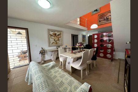 2_photo/94dce6b6c9.5debab591008d8e7-ATLAS-cbb3fc92-8f35-4a20-bf34-f1373e45ba0f.jpg de casa à venda com 3 quartos, 299m² em Pilarzinho, Curitiba