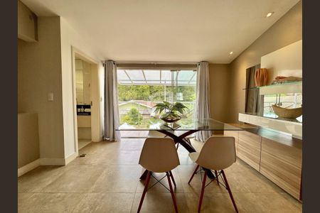 6_photo/94dce6b797.d9f076d2edbf9077-ATLAS-ae1b70ce-7a48-4adf-8457-e9877b763e9d.jpg de casa à venda com 3 quartos, 171m² em Pilarzinho, Curitiba