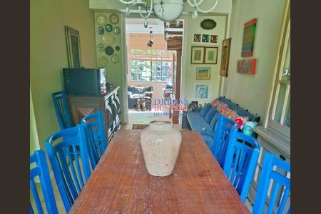 3_photo/94dce6b7f1.15f4a19d538e62fb-ATLAS-8d5e1a2b-eb50-4ceb-9d0c-f5d804dcb3a2.jpg de casa à venda com 3 quartos, 155m² em Pilarzinho, Curitiba