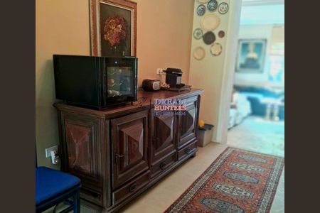 10_photo/94dce6b7f1.15f4a19d538e62fb-ATLAS-d2d85d0f-fed4-4a40-8f72-c07aeb50fc01.jpg de casa à venda com 3 quartos, 155m² em Pilarzinho, Curitiba