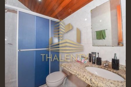 6_photo/94dce6b7f7.d064f87ba2f4a60c-ATLAS-06e09fd0-32ea-4704-8bfa-34931386d57e.jpg de casa à venda com 4 quartos, 178m² em Pilarzinho, Curitiba