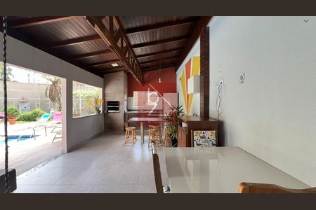 2_photo/94dce6b991.49f512fa8a9b1946-ATLAS-06aa7385-0f74-48df-8187-dbc859f385c5.jpg de casa à venda com 4 quartos, 226m² em São Lourenço, Curitiba