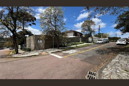 8_photo/94dce6b991.49f512fa8a9b1946-ATLAS-2387011b-8ac6-4fd2-b80e-69fb3321aba8.jpg de casa à venda com 4 quartos, 226m² em São Lourenço, Curitiba