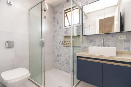 28_photo/94dce6b991.49f512fa8a9b1946-ATLAS-55da073b-30cb-4523-ad30-9d98d35d327d.jpg de casa à venda com 4 quartos, 226m² em São Lourenço, Curitiba