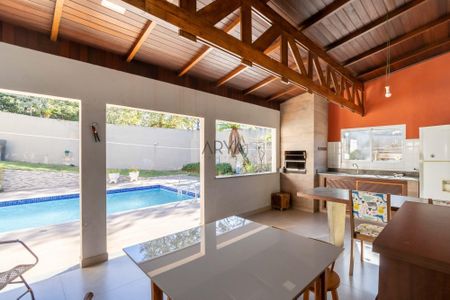 3_photo/94dce6b991.49f512fa8a9b1946-ATLAS-745547fa-0c51-4fe9-ad2b-3cd02c2b85d4.jpg de casa à venda com 4 quartos, 226m² em São Lourenço, Curitiba