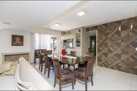 7_photo/94dce6ba55.2f15d505e37c7ac5-ATLAS-67fc9366-45b4-4e63-9750-cbc8affd6696.jpg de casa à venda com 4 quartos, 380m² em São Lourenço, Curitiba