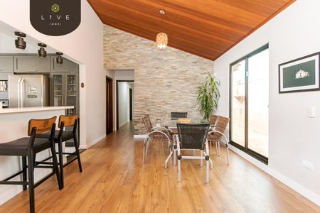 5_photo/94dce6ba55.2f15d505e37c7ac5-ATLAS-9ca0c5d0-2d82-4c83-91ee-fd596dc09628.jpg de casa à venda com 2 quartos, 238m² em São Lourenço, Curitiba