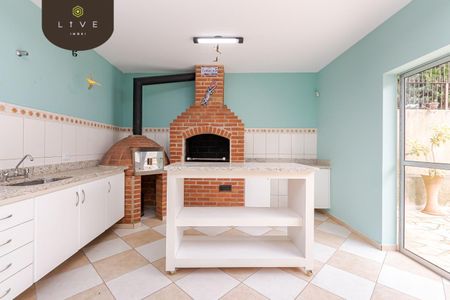 11_photo/94dce6ba55.2f15d505e37c7ac5-ATLAS-e7540dcc-600d-49ea-897d-8015f511a164.jpg de casa à venda com 2 quartos, 238m² em São Lourenço, Curitiba