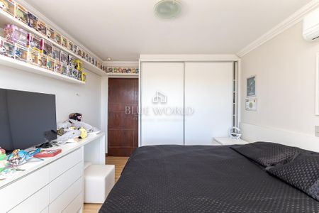 33_photo/94dce6ba55.ceff8192393c33de-ATLAS-bc9c872d-d1cd-4d0b-ab2d-0e8d5dd28a04.jpg de casa à venda com 4 quartos, 245m² em São Lourenço, Curitiba