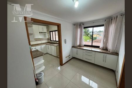 8_photo/94dce6baad.7b14635dc7f45449-ATLAS-ad47f21b-cb71-4967-a9f9-99ffb9120d9e.jpg de casa à venda com 4 quartos, 290m² em São Lourenço, Curitiba