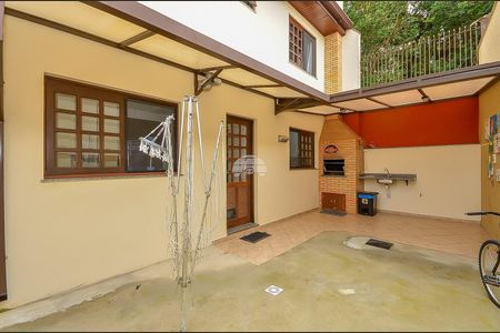 21_photo/94dce6bac5.5643fbd61cecba51-ATLAS-a9b6c673-a7bf-4e18-8a54-c766f6a77f7c.jpg de casa à venda com 3 quartos, 197m² em São Lourenço, Curitiba