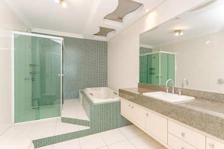 7_photo/94dce6bb1d.0f81dd1a9a4f6ffb-ATLAS-1f80ee5e-3033-44ce-a3a4-55b34bac5742.jpg de casa à venda com 3 quartos, 292m² em São Lourenço, Curitiba