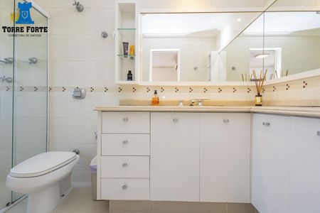 5_photo/94dce6bb21.503e90b2e545b068-ATLAS-30be3ca3-5ca5-4e2f-9798-e2b1d3276a5f.jpg de casa à venda com 3 quartos, 194m² em São Lourenço, Curitiba