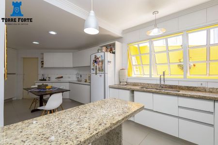 17_photo/94dce6bb21.503e90b2e545b068-ATLAS-8a8d7390-fd32-4743-bbb6-d9dd6861e332.jpg de casa à venda com 3 quartos, 194m² em São Lourenço, Curitiba