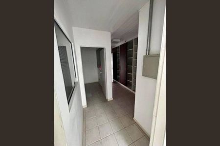 4_photo/94dce6bb29.ceff8192393c33de-ATLAS-2e6eff1d-4d3c-4bc2-83f1-e38f0829a8d3.jpg de casa à venda com 4 quartos, 600m² em São Lourenço, Curitiba