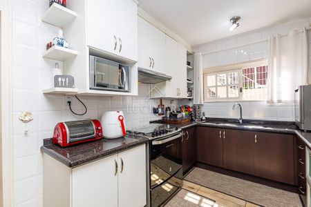 17_photo/94dce6bb37.09604b2c146ebc17-ATLAS-aff5e6ff-bd75-48cf-9052-4048c9583ed4.jpg de casa à venda com 3 quartos, 199m² em São Lourenço, Curitiba