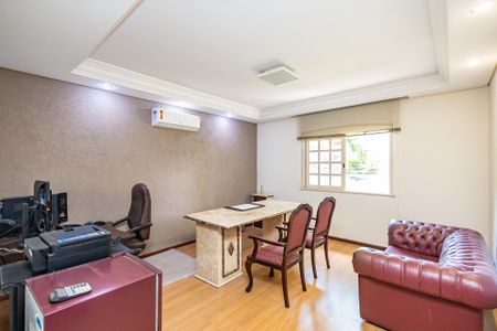 10_photo/94dce6bb37.70d34e1d457a0501-ATLAS-6d0ff577-94a8-4e7b-a1b3-1527b2b6f455.jpg de casa à venda com 3 quartos, 181m² em São Lourenço, Curitiba