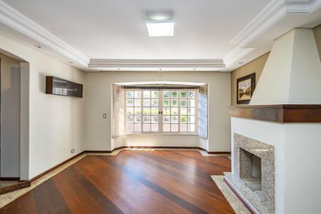 3_photo/94dce6bb37.70d34e1d457a0501-ATLAS-cb5bca80-2cd3-4c08-b094-44f623d63fb3.jpg de casa à venda com 3 quartos, 181m² em São Lourenço, Curitiba